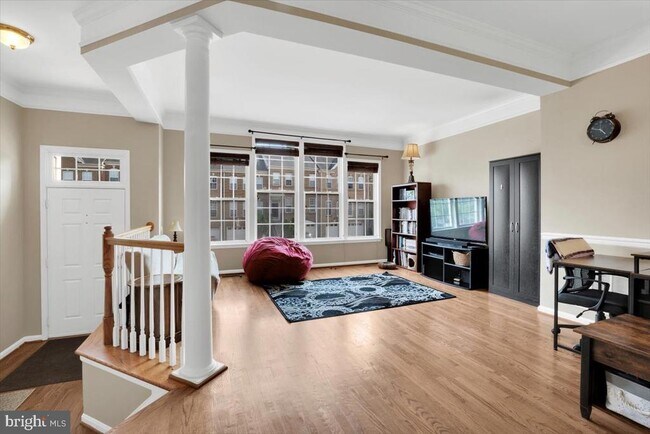 41904 Cinnabar Square in Stone Ridge, VA - Building Photo - Building Photo