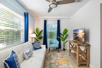 4801 14th Ave S in St. Petersburg, FL - Building Photo - Building Photo