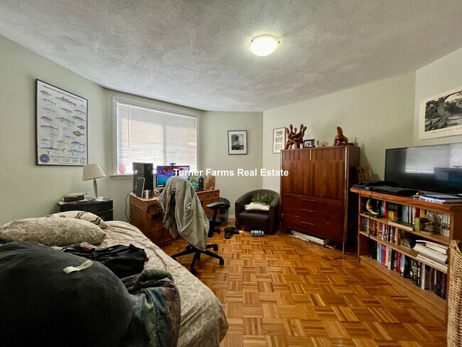 99 Marion St, Unit 1 in Somerville, MA - Building Photo - Building Photo