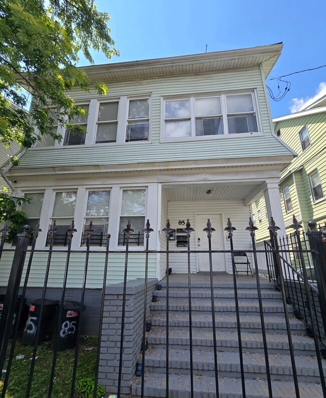 85 Chelsea Ave, Unit 2nd Floor