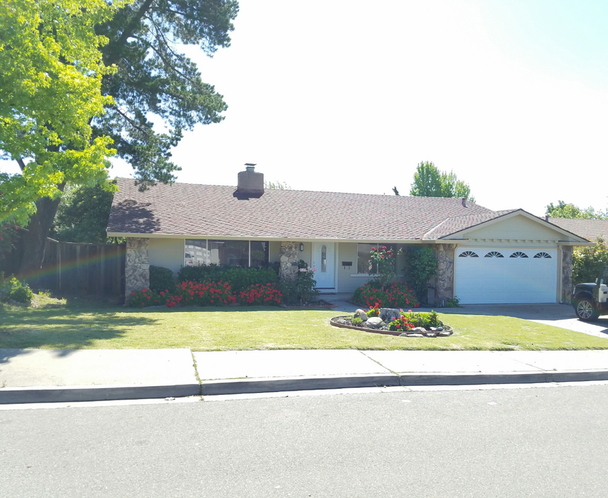 1278 Asti Ct in Livermore, CA - Foto de edificio