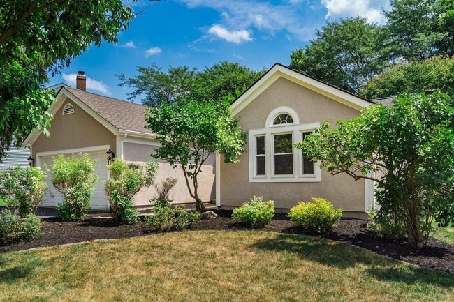 6611 Fallen Timbers Dr