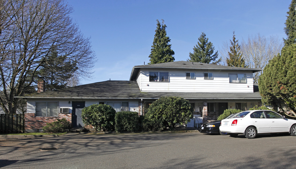 Terri Lee Manor in Portland, OR - Building Photo