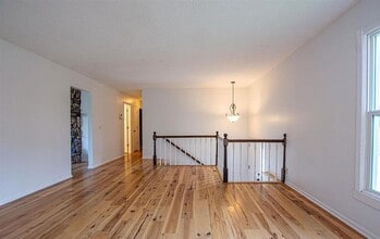 2223 N 129th St in Omaha, NE - Building Photo - Building Photo