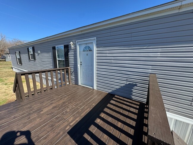 112 Parma Ct in Sanger, TX - Building Photo - Building Photo