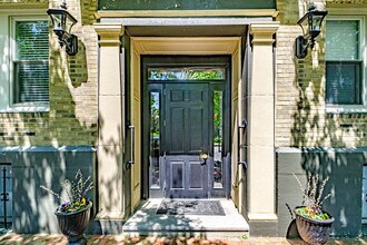 197 Pine St, Unit 14 in Portland, ME - Foto de edificio - Building Photo