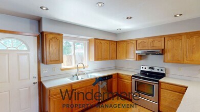 103 SW 9th St in College Place, WA - Building Photo - Building Photo