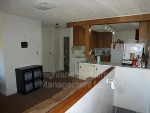 1032 NE Monroe St in Pullman, WA - Building Photo - Building Photo