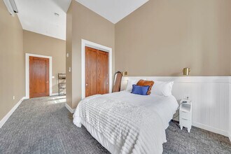 160 Bryant St in Buffalo, NY - Building Photo - Building Photo