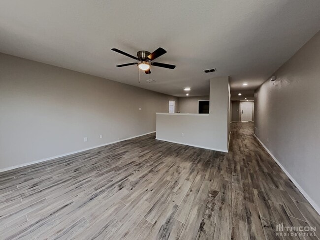 12126 Shine Ave in Rhome, TX - Building Photo - Building Photo