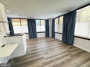 700 Roeder Rd in Silver Spring, MD - Building Photo - Building Photo