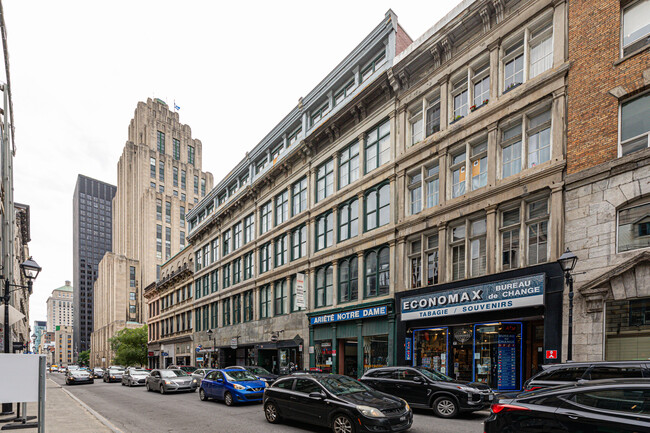 11-21 Notre-Dame O in Montréal, QC - Building Photo - Primary Photo