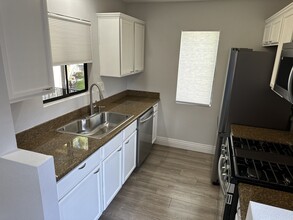 8213 Jade Coast Rd, Unit #80 in San Diego, CA - Building Photo - Building Photo