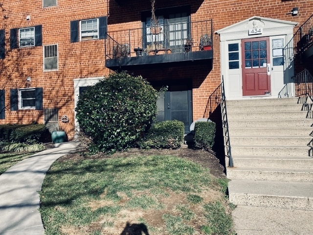 property at 434 N Armistead St