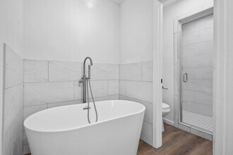 1132 Western Oaks Dr in Waco, TX - Building Photo - Building Photo