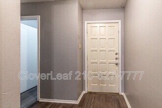 5017 Cherry Tree Dr in Schertz, TX - Building Photo - Building Photo