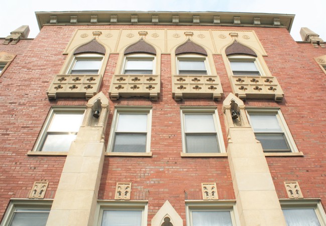 4130 N Keystone Ave in Chicago, IL - Foto de edificio - Building Photo