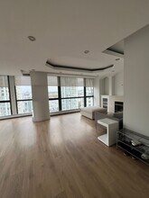 1177 Pacific Blvd in Vancouver, BC - Building Photo - Building Photo