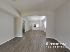 2877 Centerwood Dr N in Jacksonville, FL - Building Photo - Building Photo