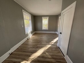 2709 N Aldrich Ave in Minneapolis, MN - Building Photo - Building Photo