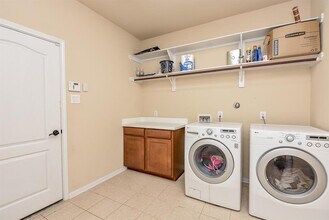 2523 Pittsford St in Sugar Land, TX - Building Photo - Building Photo