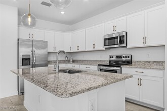 11151 Timber Creek Dr in Ft. Myers, FL - Building Photo - Building Photo