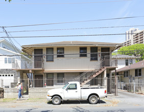 1564 Kalakaua Ave in Honolulu, HI - Building Photo - Building Photo