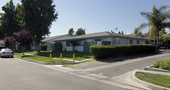 NorthPoint Apartments in Rialto, CA - Building Photo - Building Photo