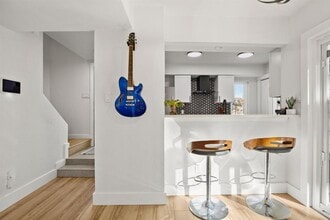 7001 Woodhue Dr in Austin, TX - Building Photo - Building Photo