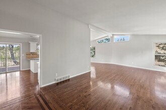 175 Del Oro Cir in Colorado Springs, CO - Building Photo - Building Photo