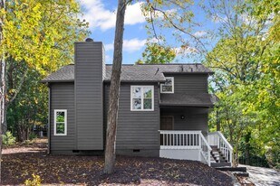 6012 Lanai Ln in Fort Mill, SC - Building Photo
