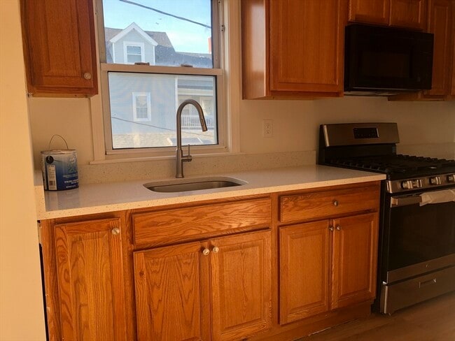 83-85 Neptune St in Lynn, MA - Building Photo - Building Photo