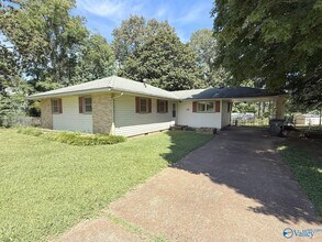 1012 Strong St in Madison, AL - Building Photo - Building Photo