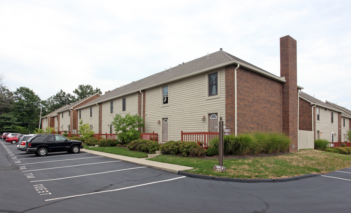 Olde Sawmill Townhomes in Dublin, OH - Building Photo