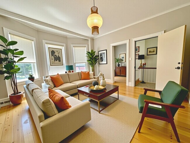 property at 194 Boylston St