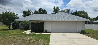 4296 SW 98th St in Ocala, FL - Building Photo