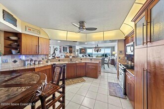 925 N Hwy A1A in Indialantic, FL - Building Photo - Building Photo