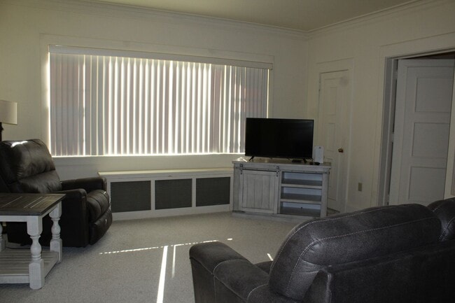 property at 600 E 21st St