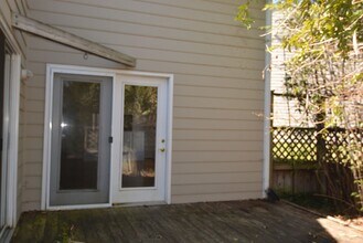 220 St Andrews Ln in Chapel Hill, NC - Building Photo - Building Photo