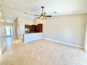 5220 28th Pl SW in Naples, FL - Building Photo - Building Photo