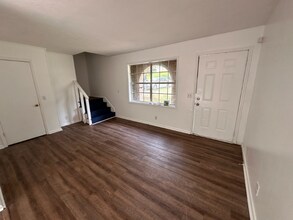 1071-1073 Laurel Ln NW in Conyers, GA - Building Photo - Building Photo