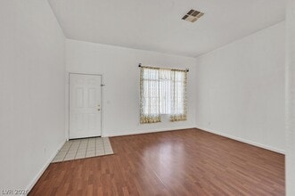 1199 Sunfire Ave in Henderson, NV - Building Photo - Building Photo