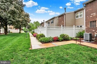 2906 State Hill Rd in Wyomissing, PA - Building Photo - Building Photo