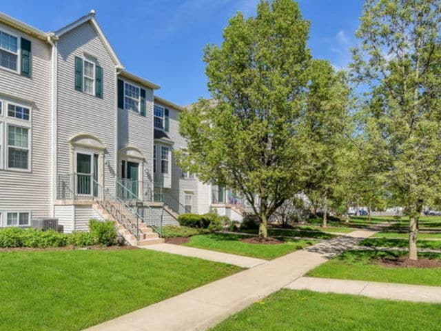 property at 1944 Grandview Pl