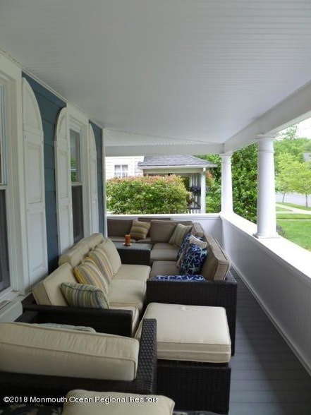 property at 422 Worthington Ave