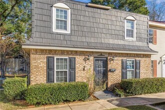 4017 Cottage Hill Rd in Mobile, AL - Building Photo - Building Photo