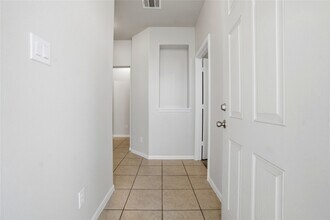 116 Camelot Pl Ct in Conroe, TX - Building Photo - Building Photo