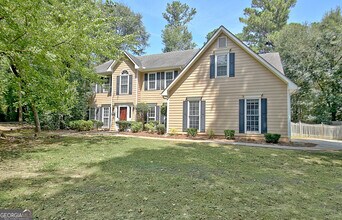 101 Kimmer Rd in Peachtree City, GA - Building Photo - Building Photo