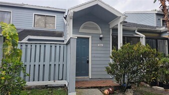 1953 Players Pl in North Lauderdale, FL - Building Photo