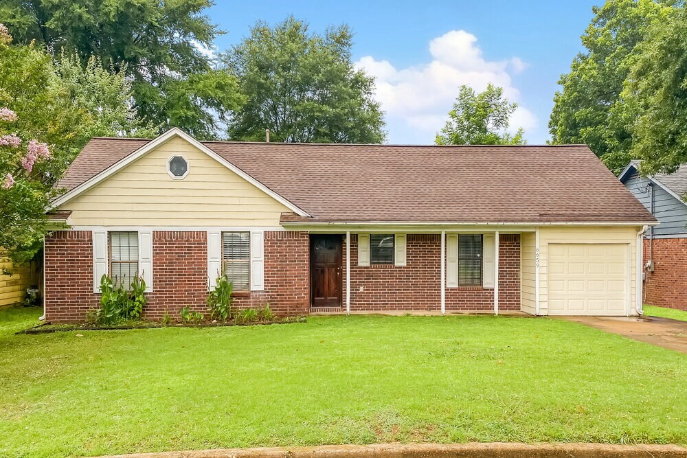 6659 Ashland Dr in Olive Branch, MS - Building Photo
